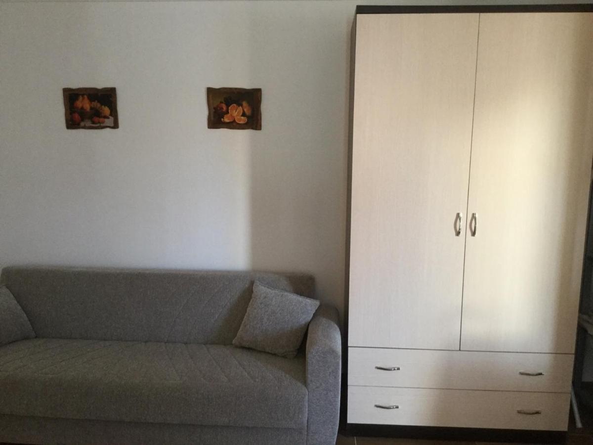 Kk Fafa Apartments Golem  Eksteriør billede