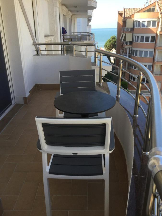 Kk Fafa Apartments Golem  Eksteriør billede
